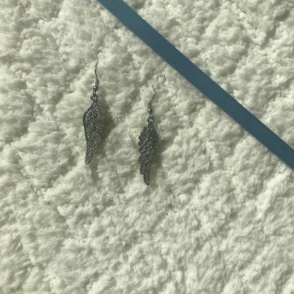 Wing earrings - Picture 5 of 5